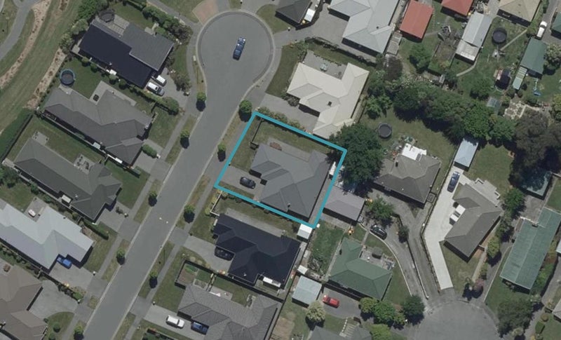 18 Strathcarron Place, Broomfield, Christchurch - Carousel 1