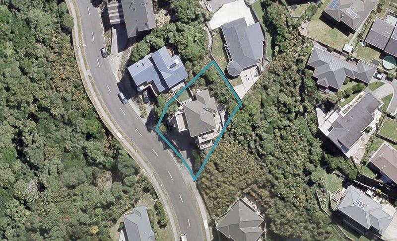 77 Cedar Street, Maungaraki, Lower Hutt - Carousel 1