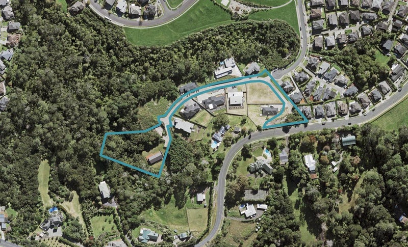 62 Bur Oak Terrace, Schnapper Rock, Auckland - Carousel 1