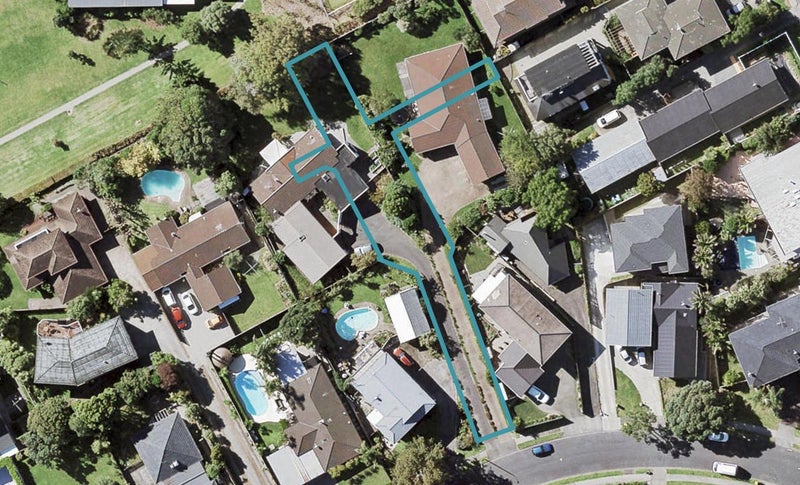 9C Gulf Crest, Bucklands Beach, Auckland - Carousel 1