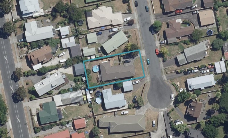 27 Ronald Court, Pukete, Hamilton - Carousel 1
