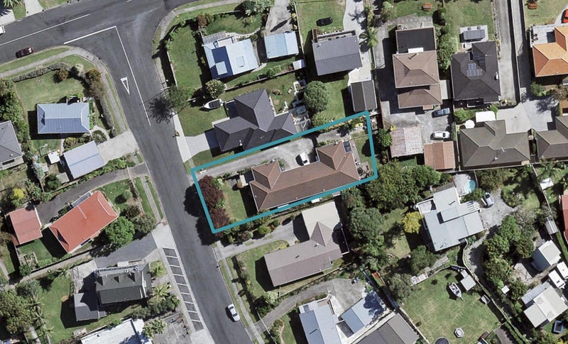 5B Seaway Road, Clarks Beach, Clarks Beach - Carousel 1
