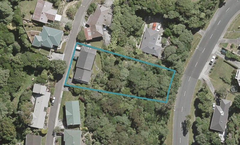 15 Bushey Way, Maungaraki, Lower Hutt - Carousel 1
