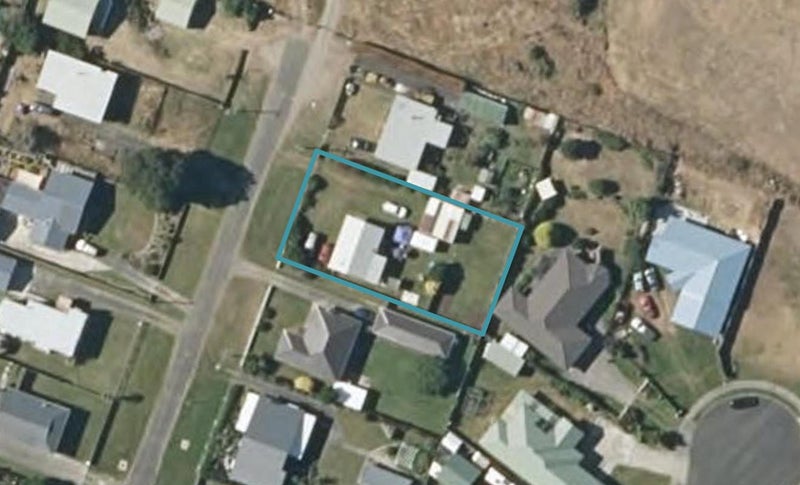 11 Taylor Street, Foxton Beach, Foxton - Carousel 1
