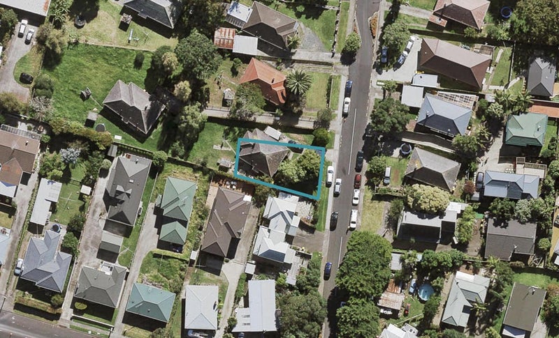 6A Potter Avenue, Northcote, Auckland - Carousel 1