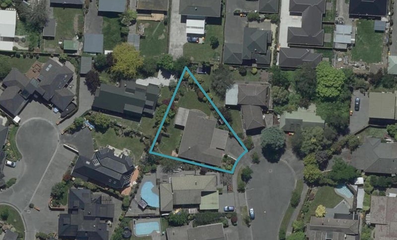 33 Hawkswood Place, Avonhead, Christchurch - Carousel 1