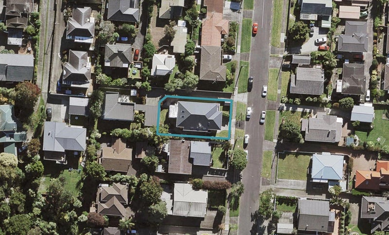 3 Wernham Place, Northcote, Auckland - Carousel 1