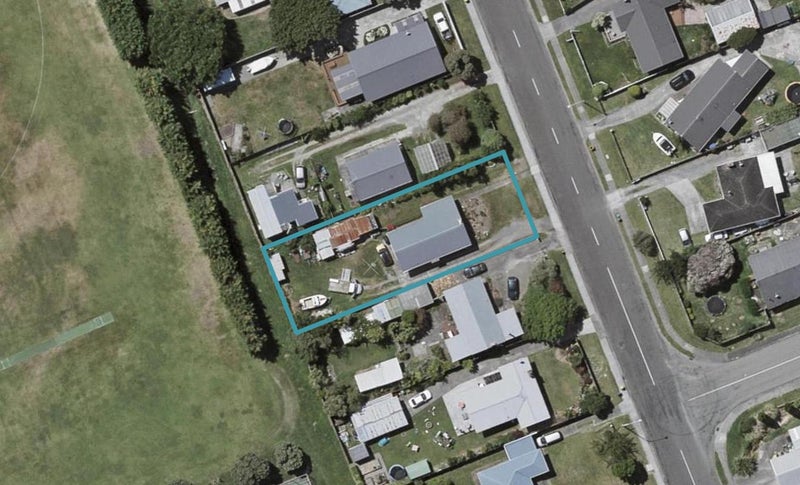 24 Mazengarb Road, Paraparaumu Beach, Paraparaumu - Carousel 1
