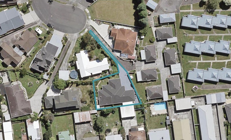 31 Comeskey Grove, Elderslea, Upper Hutt - Carousel 1