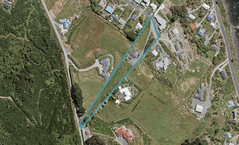 2 Pilcher Avenue, Bluff, Bluff - Carousel 1