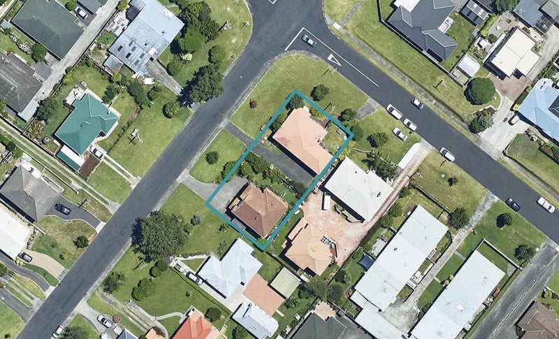 212 Fourteenth Avenue, Tauranga South, Tauranga - Carousel 1