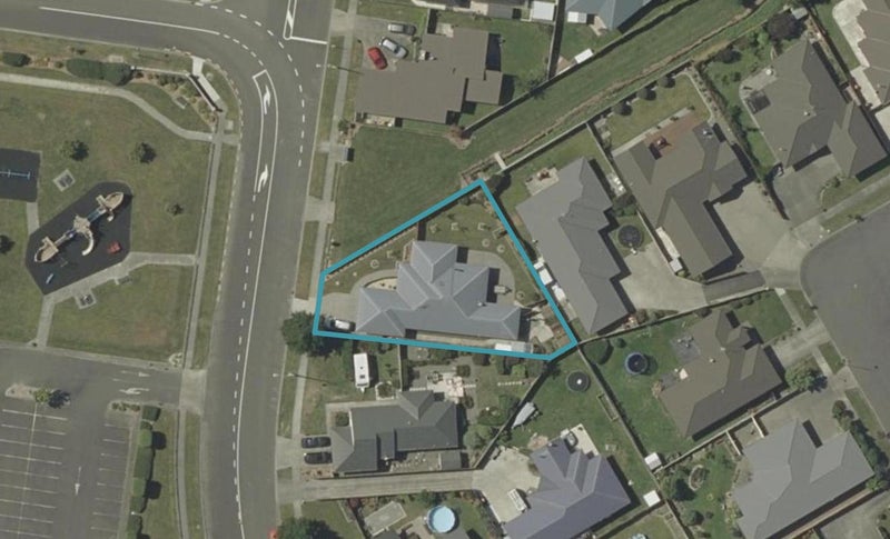 113 Schnell Drive, Kelvin Grove, Palmerston North - Carousel 1