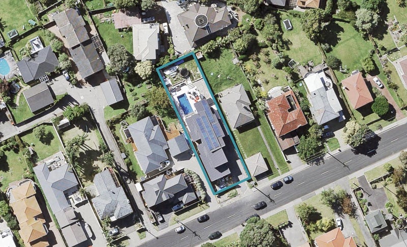 45 Knights Road, Rothesay Bay, Auckland - Carousel 1