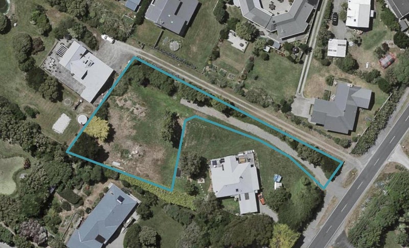 136 Paetawa Road, Peka Peka, Waikanae - Carousel 1
