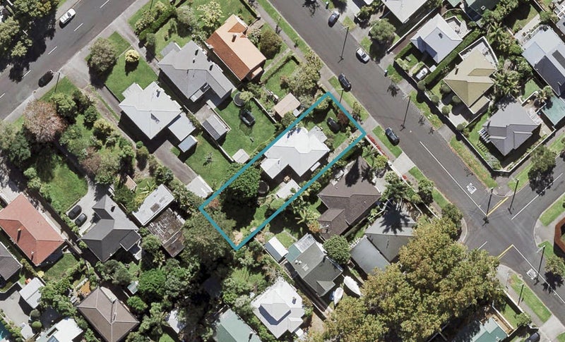 98 Warnock Street, Westmere, Auckland - Carousel 1