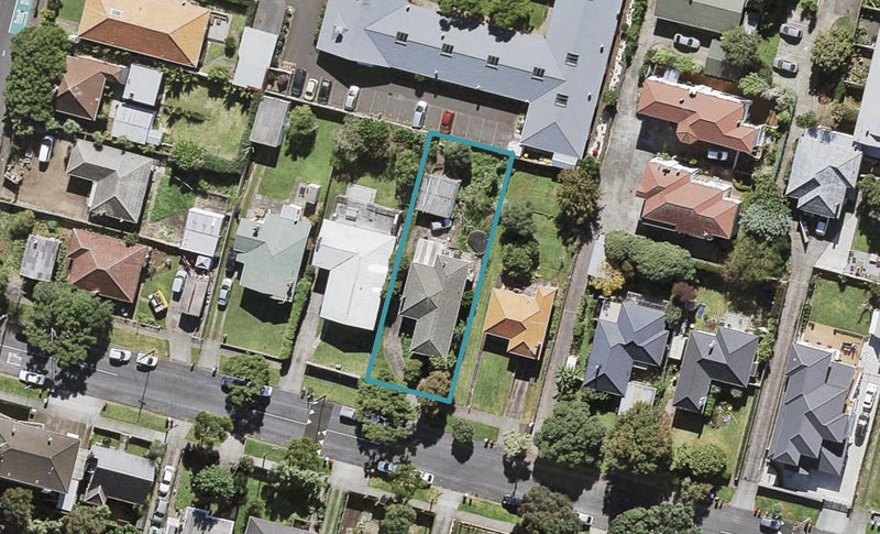 6 Lancing Road, Sandringham, Auckland - Carousel 1