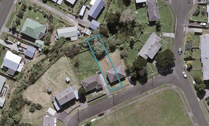 21 Pukeori Street, Marfell, New Plymouth - Carousel 1