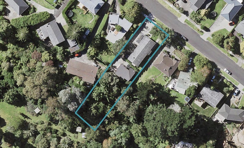 18 Cheriton Road, Mellons Bay, Auckland - Carousel 1