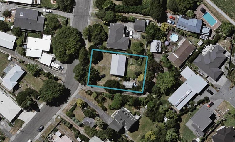 118 Alexander Road, Raumati Beach, Paraparaumu - Carousel 1