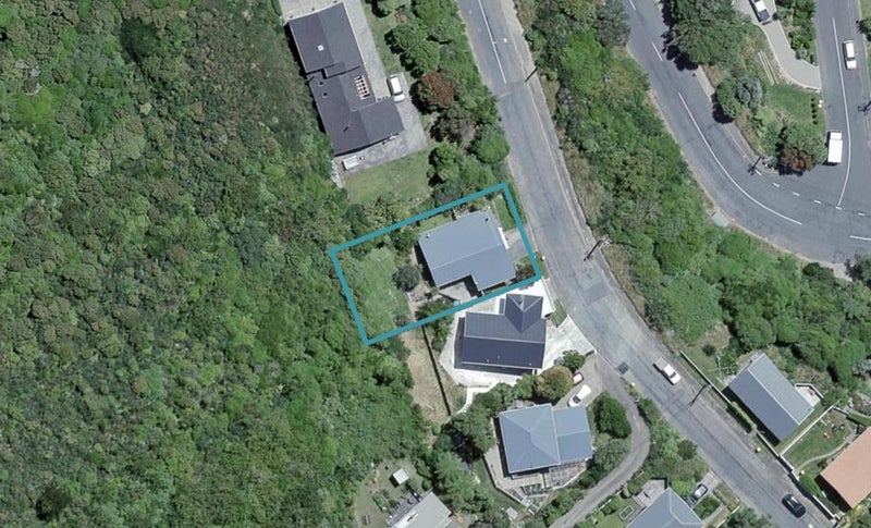 8 Voltaire Street, Karori, Wellington - Carousel 1