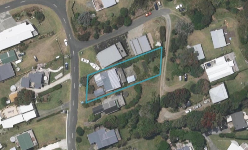 39 Eveline Street, Mangawhai Heads, Mangawhai - Carousel 1