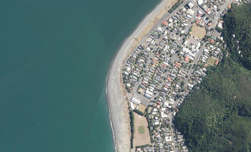 155 Marine Parade, Eastbourne, Lower Hutt - Carousel 1