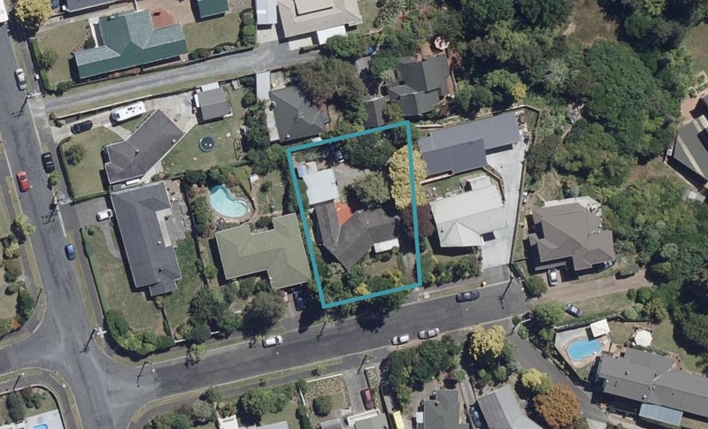 5 Linthorpe Place, Hillcrest, Hamilton - Carousel 1