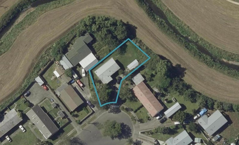 15 Charwell Place, Highbury, Palmerston North - Carousel 1