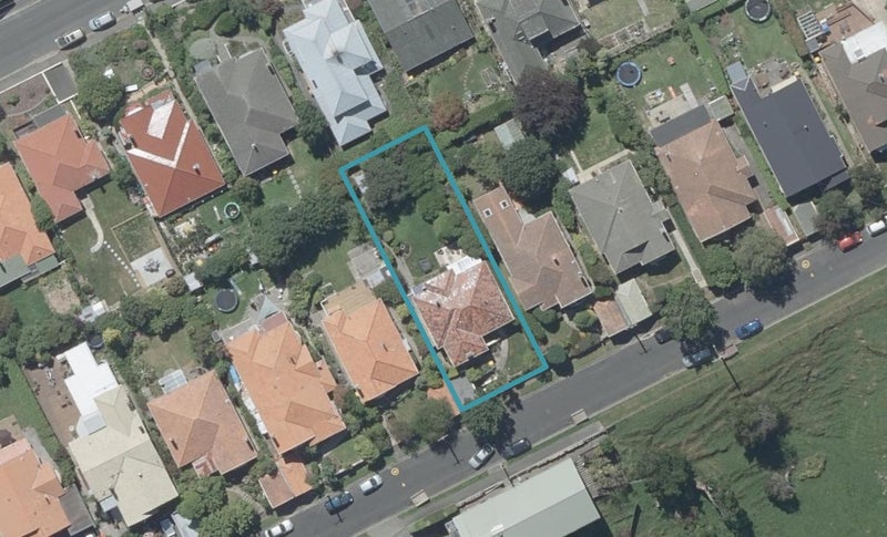 25 Grandview Crescent, Opoho, Dunedin - Carousel 1