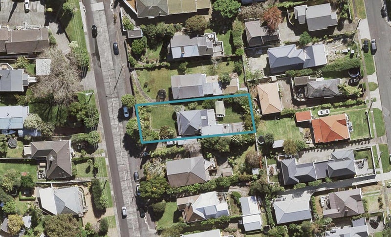 159 Queen Street, Northcote Point, Auckland - Carousel 1