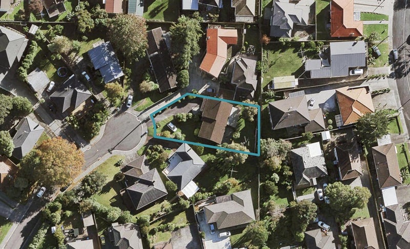 9 Hillsdale Road, Hillsborough, Auckland - Carousel 1