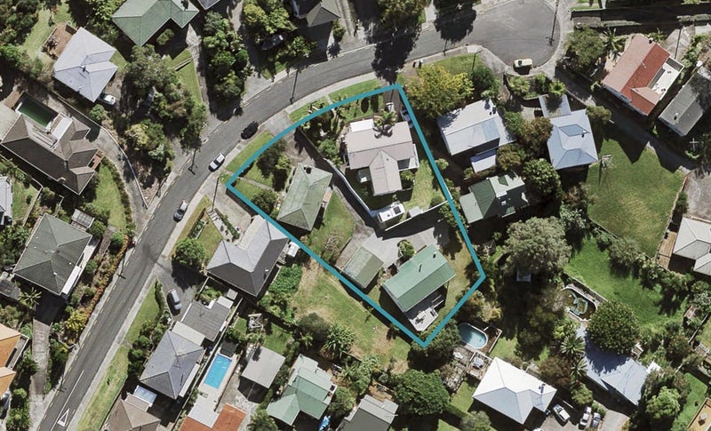 3A McIlroy Avenue, Hillsborough, Auckland - Carousel 1