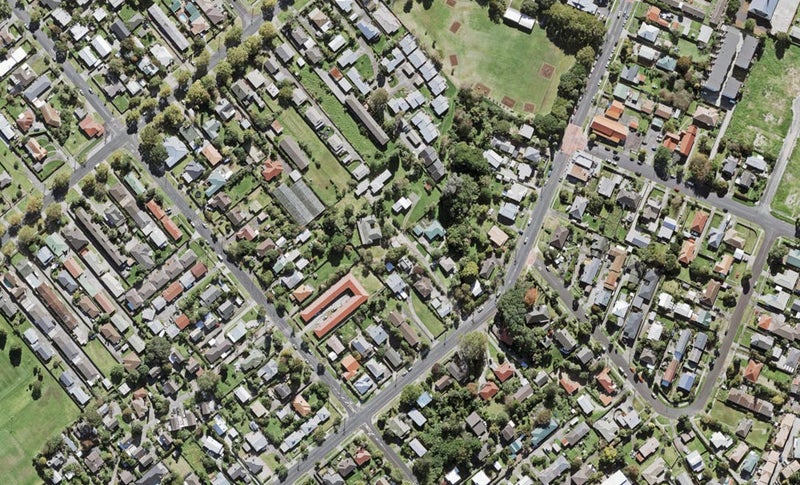 2/25 Hutchinson Avenue, New Lynn, Auckland - Carousel 1