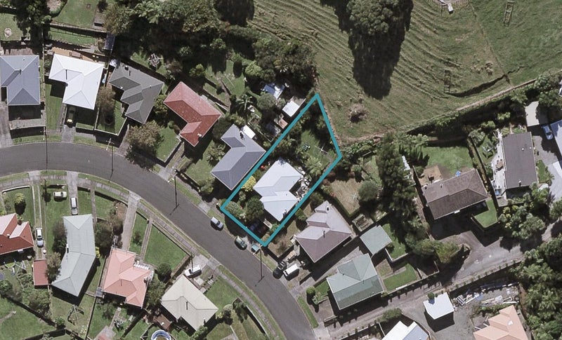 15 Clearmont Crescent, Blagdon, New Plymouth - Carousel 1