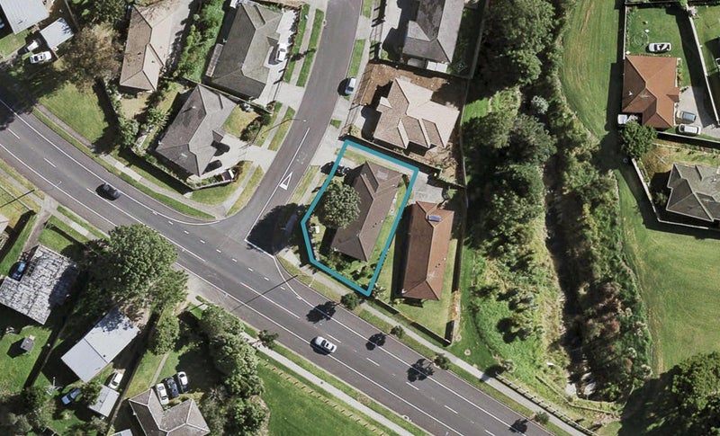 72 Castlefinn Drive, Weymouth, Auckland - Carousel 1
