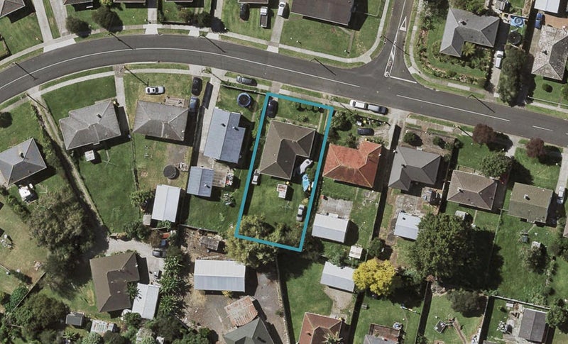 35 Pearl Baker Drive, Otara, Auckland - Carousel 1