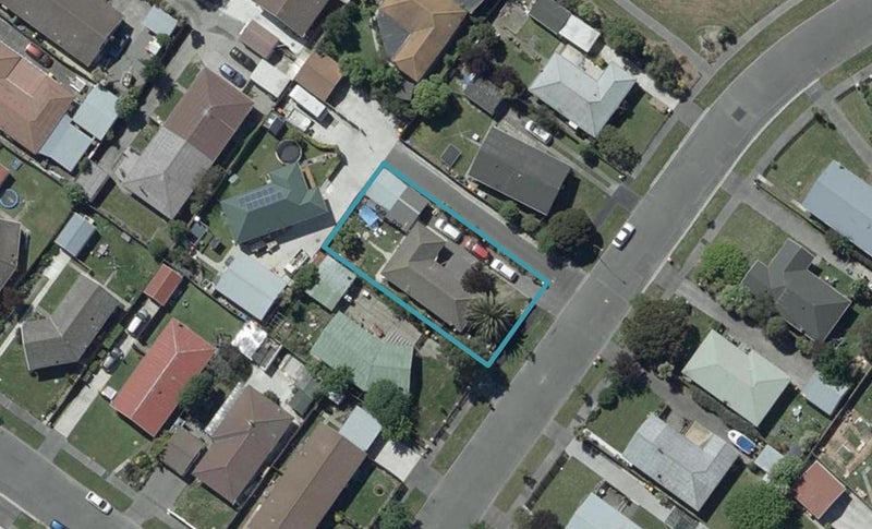 17 Cob Crescent, Woolston, Christchurch - Carousel 1