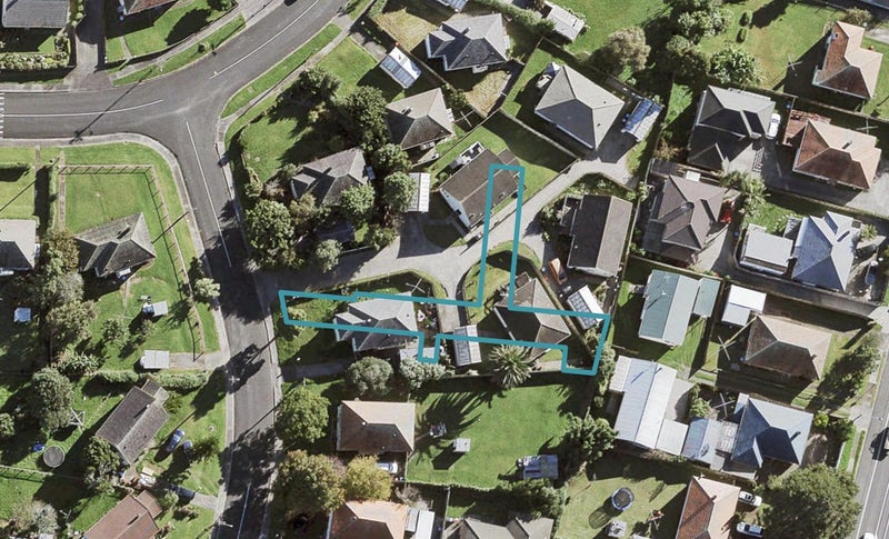 12 Ofanoa Lane, Mount Roskill, Auckland - Carousel 1