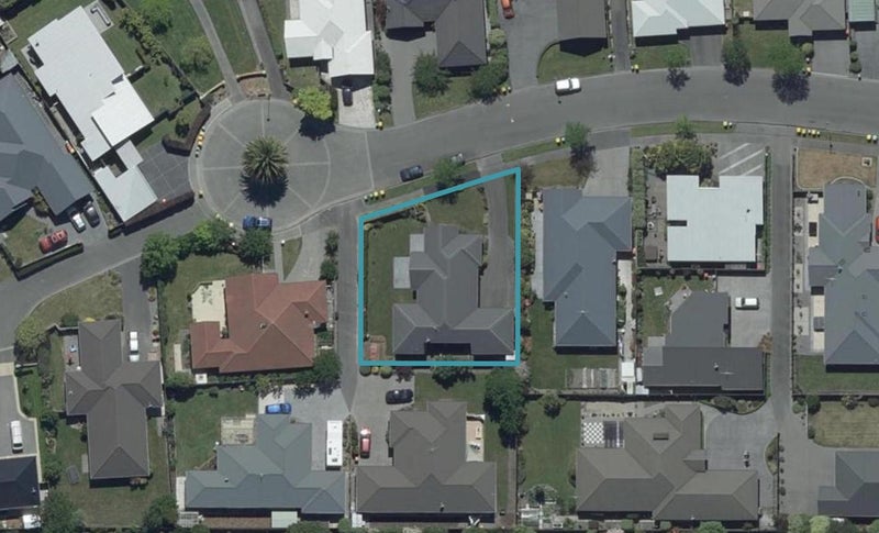 12 Havana Gardens, Shirley, Christchurch - Carousel 1