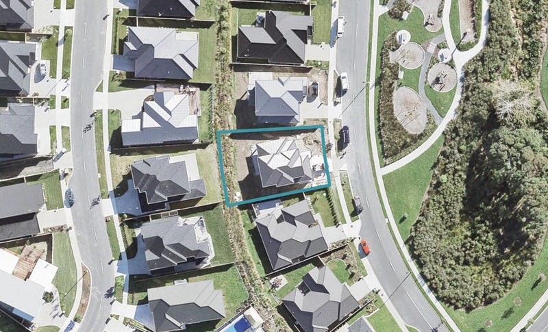 218 Harris Drive, Silverdale, Silverdale - Carousel 1
