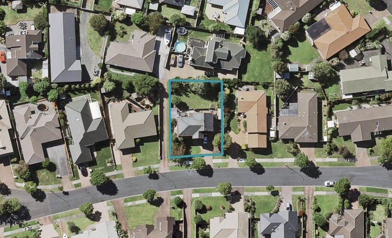 7 Simon Owen Place, Golflands, Auckland - Carousel 1