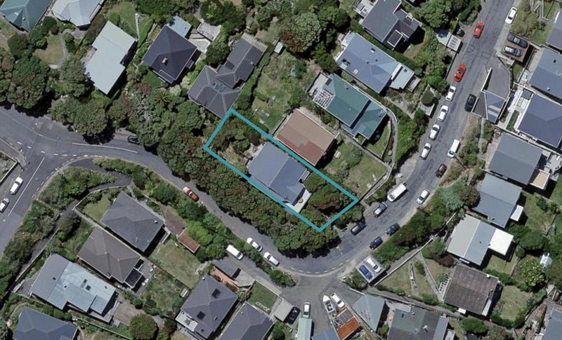83 Te Anau Road, Hataitai, Wellington - Carousel 1