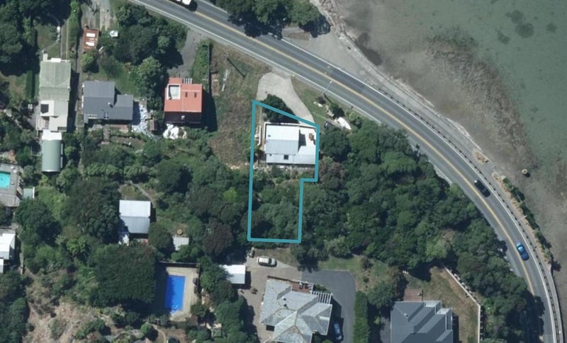 160 Paremata Road, Paremata, Porirua - Carousel 1