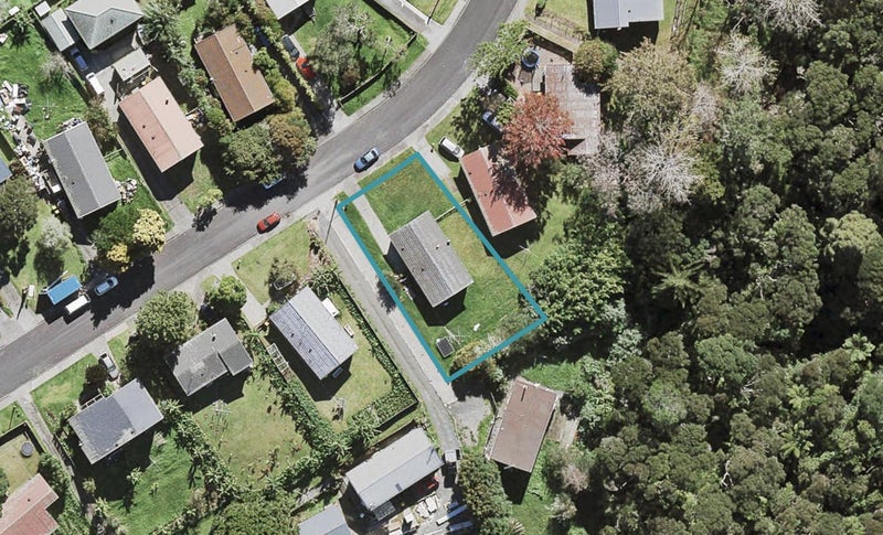 39 Taurus Crescent, Beach Haven, Auckland - Carousel 1