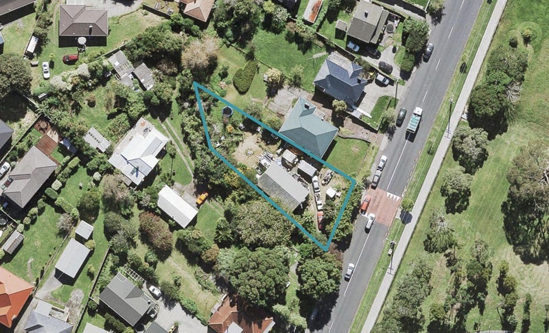 16 Archibald Road, Kelston, Auckland - Carousel 1