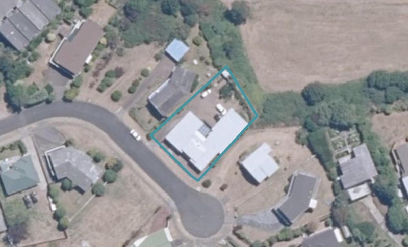 20 Hinerau Grove, Waipahihi, Taupo - Carousel 1