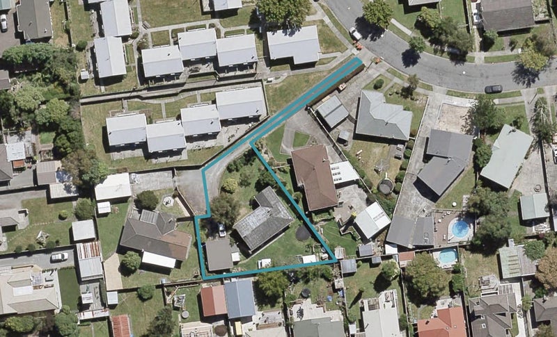 15B Bonnie Glen Crescent, Ebdentown, Upper Hutt - Carousel 1