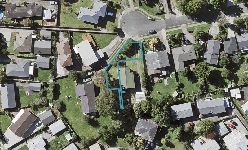 9 Beldon Place, Pakuranga Heights, Auckland - Carousel 1