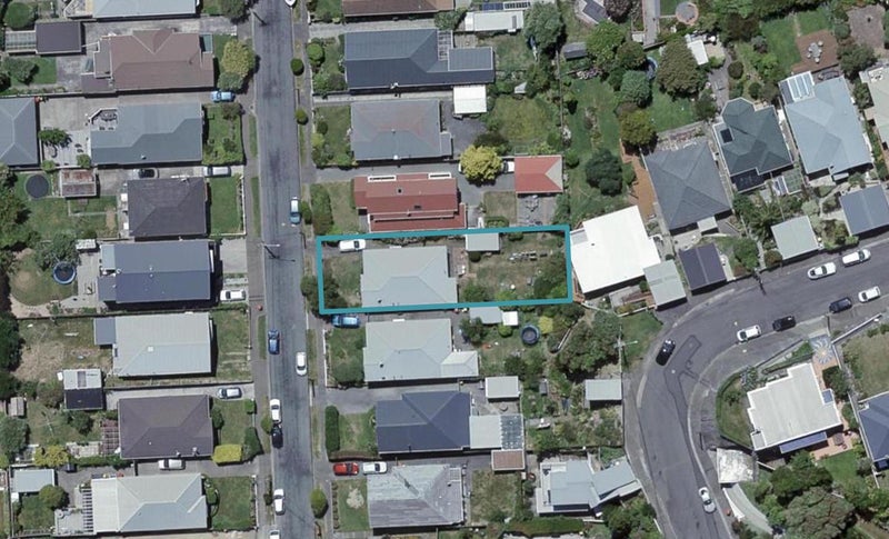 21 Bentinck Avenue, Strathmore Park, Wellington - Carousel 1