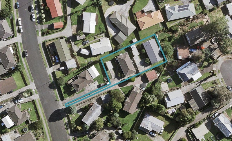 2/27 LIMOND STREET, Randwick Park, Auckland - Carousel 1